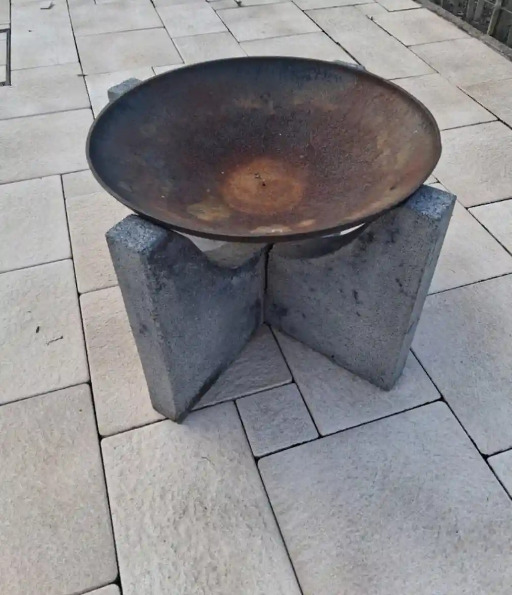 Taş temelli mangal