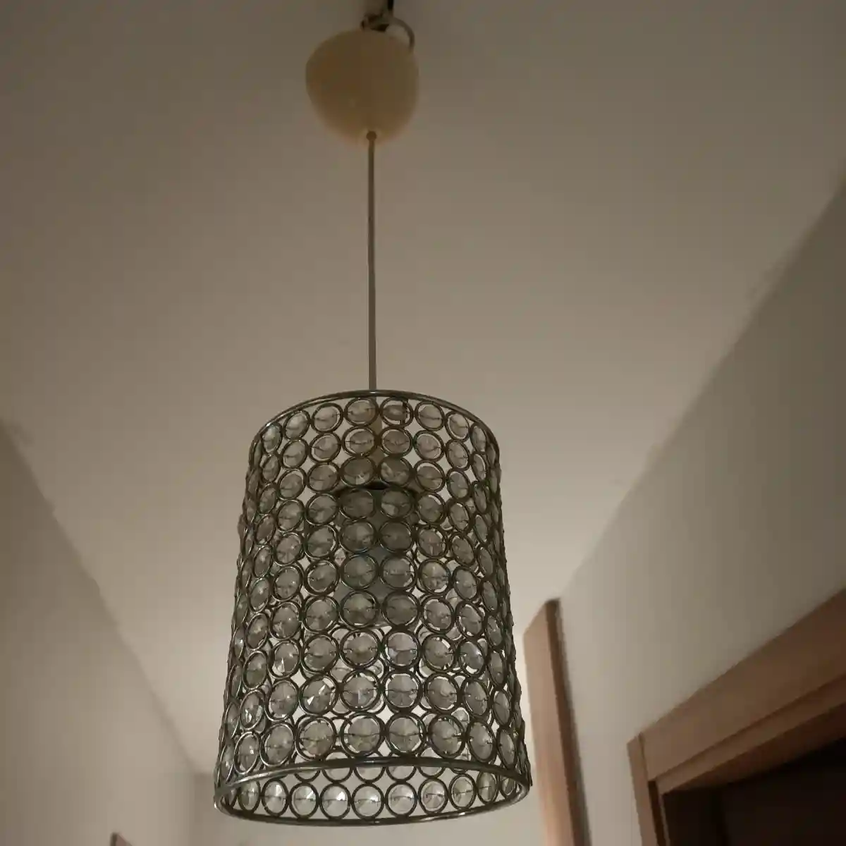 şık tasarımlı avize ilan görseli