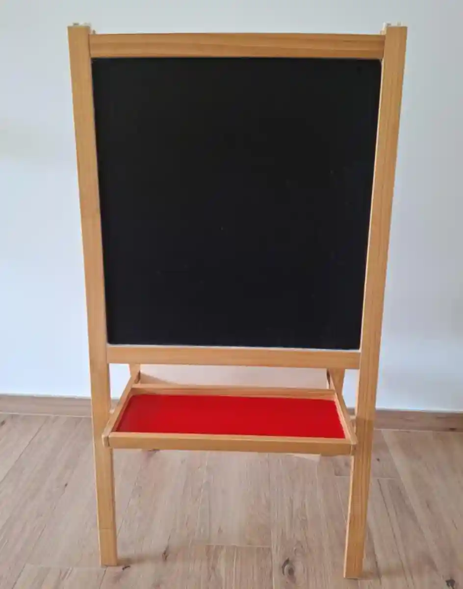 Ahşap çizim tahtası ve kalemlik