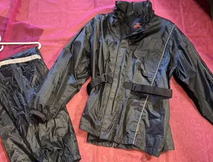 Motosiklet yağmurluk üst takım ilan görseli