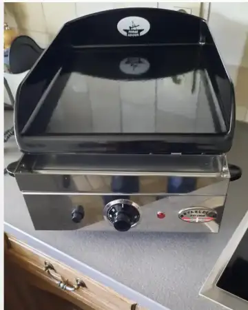 Elektrikli plancha masası