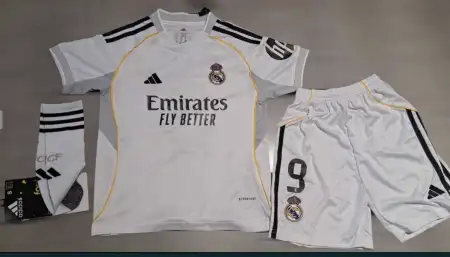 Real madrid mbappe çocuk forma seti çeşitli bedenler 2025/2026 sezonu ilan görseli