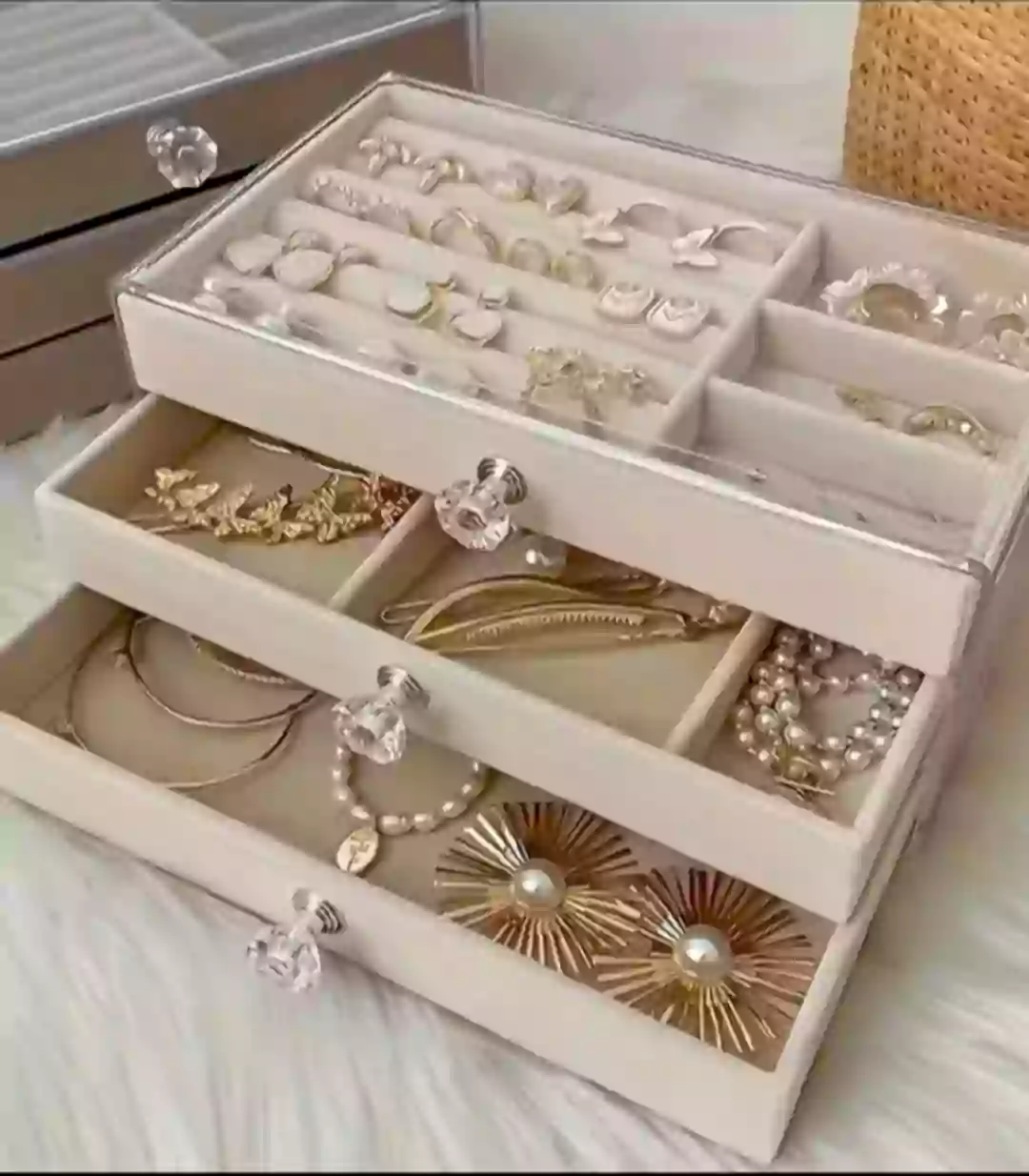 El yapımı özel tasarım takı kutuları