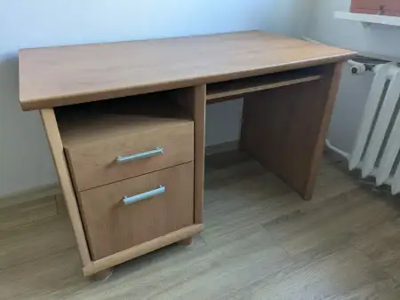 çalışma masası ihtiyaçtan satılık temiz durumda