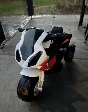 çocuklar için bmv motosiklet