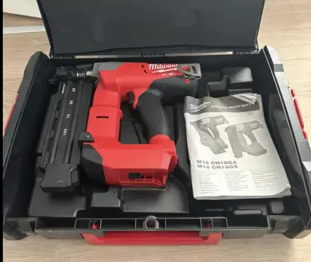 Milwaukee m18 cn18gs