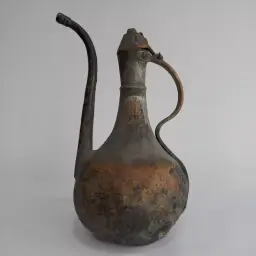 Antika bakır i̇brik