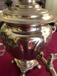 Antika bakır semaver