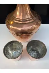 Antika bakır tepsi ve sürahi seti