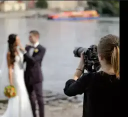 Profesyonel fotoğraf çekimi (düğün, özel etkinlik)