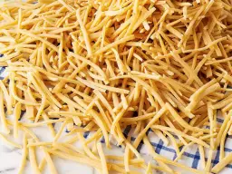 Organik ev yapımı erişte ve makarnalar